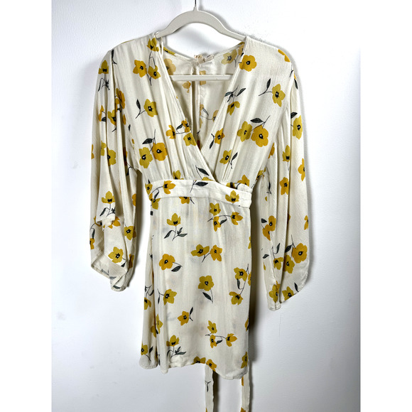 Billabong Dresses & Skirts - Billabong Kimono Sleeve Cottagecore Bohemian Hippie Summer Beachy Wrap Sun Dress